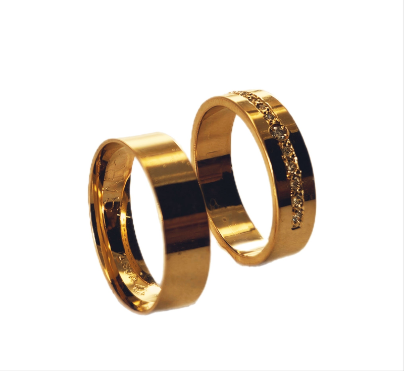 Aliança em Ouro 18k Clássica Reta 5,50mm com 11 Brilhantes