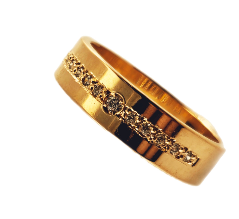Aliança em Ouro 18k Clássica Reta 5,50mm com 11 Brilhantes