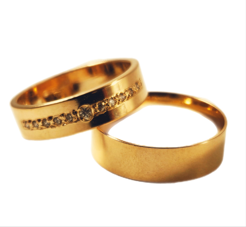 Aliança em Ouro 18k Clássica Reta 5,50mm com 11 Brilhantes